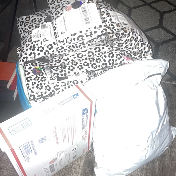 Discounted Shipping & Price Drops all day FRIDAYS & SATURDAYS! Details 👇🏼 - Picture 5 of 16